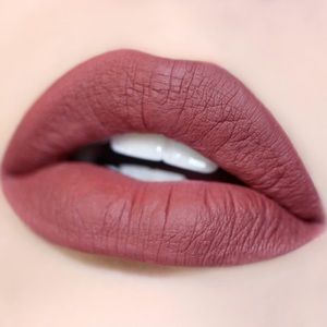 Girlactik beauty matte lip paint in Demure
